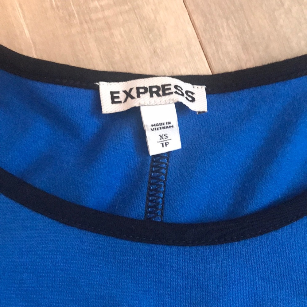 Express Top - Picture 2 of 3